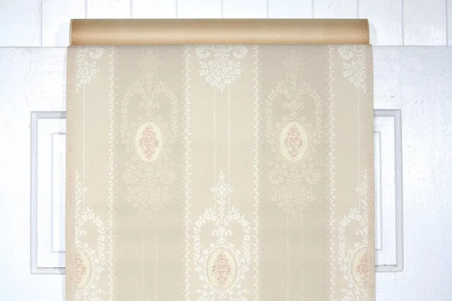 1940s Damask Vintage Wallpaper