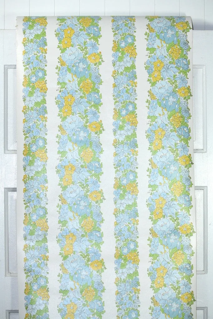 1970s Floral Vintage Wallpaper