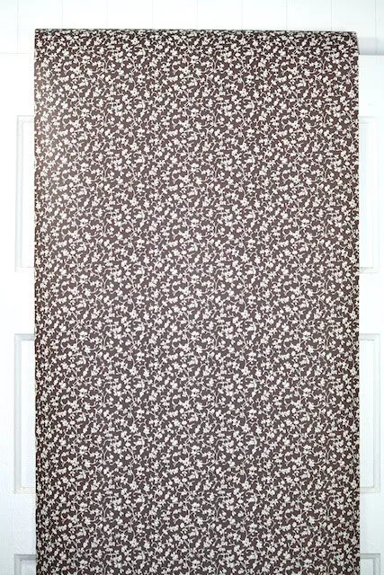 1970s Floral Vintage Wallpaper
