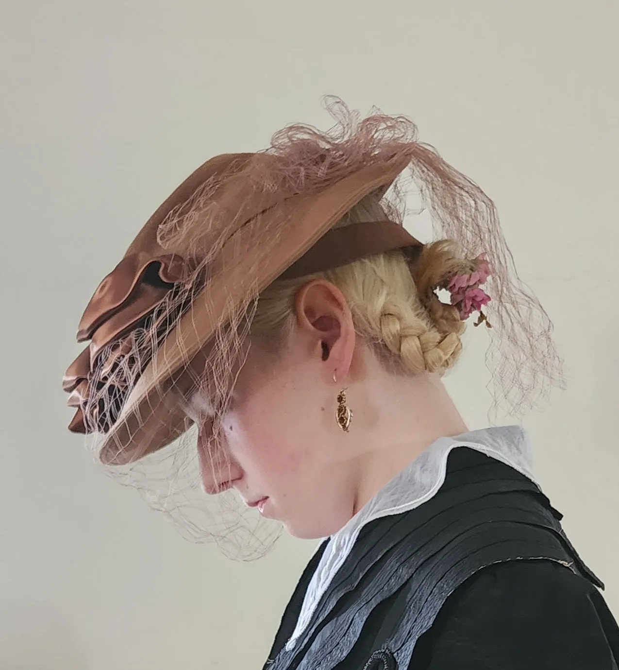 80s Brown Floral Hat Neo Edwardian Style w/Veil