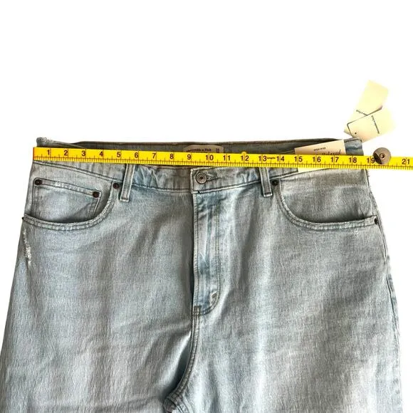 Abercrombie &amp; Fitch Women's 90s Relaxed Distressed Jeans Light Wash 18 Short