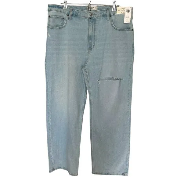 Abercrombie &amp; Fitch Women's 90s Relaxed Distressed Jeans Light Wash 18 Short