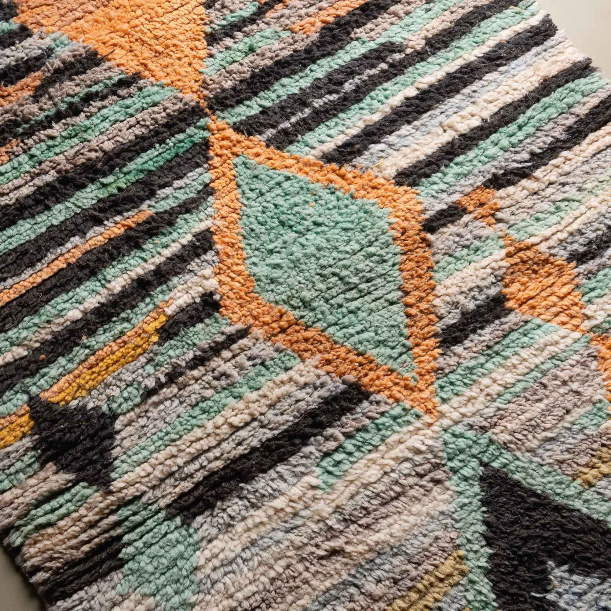 Adjane - vintage boujad rug