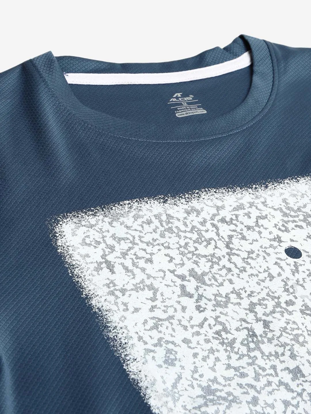 Alcis Men Blue White Printed Round Neck Badminton T-shirt