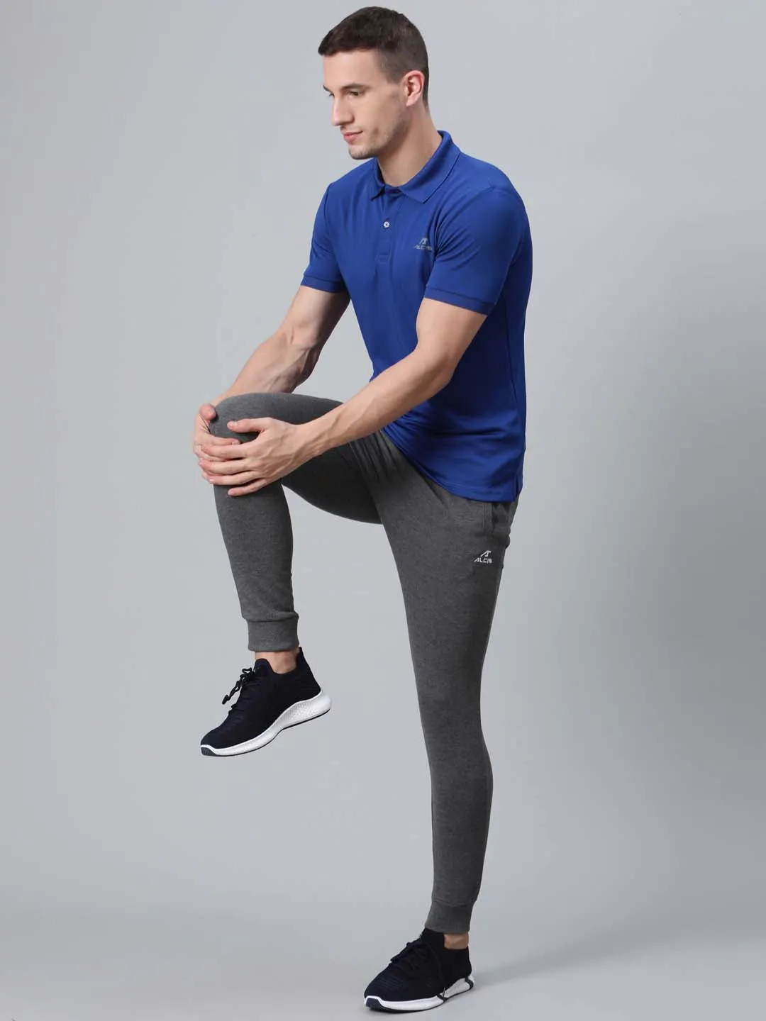 Alcis Men Charcoal Grey Solid Joggers