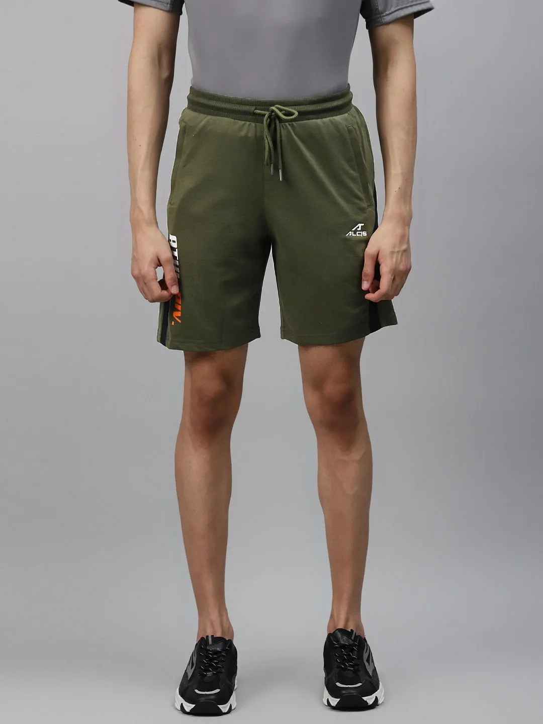 Alcis Men Olive Green Solid Regular Fit Sports Shorts-S