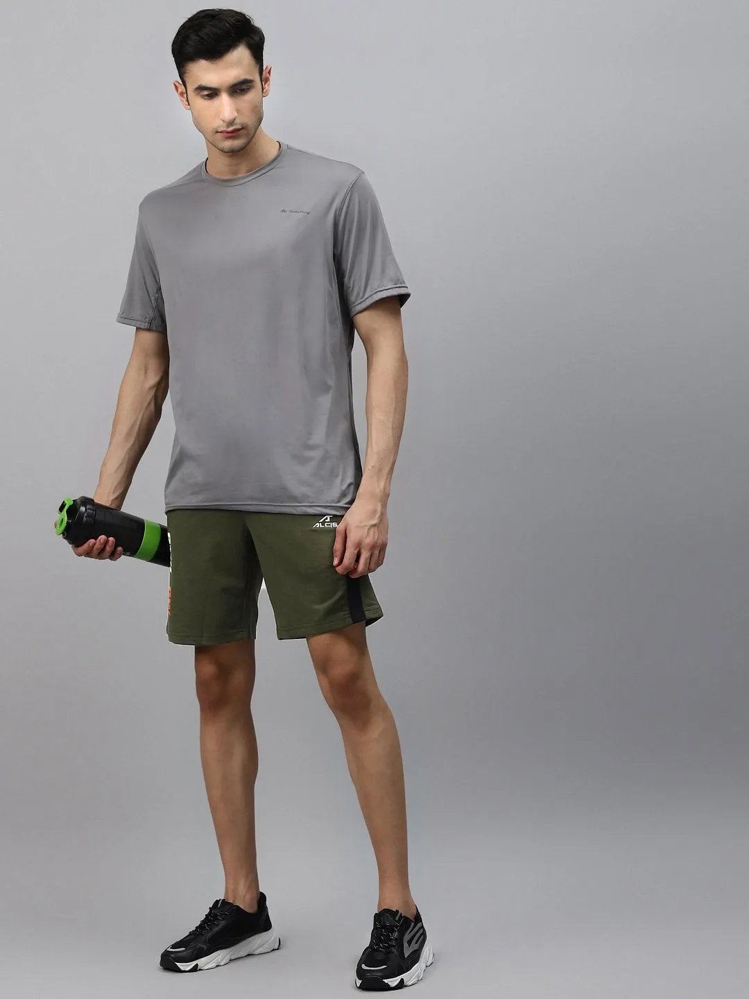 Alcis Men Olive Green Solid Regular Fit Sports Shorts-S