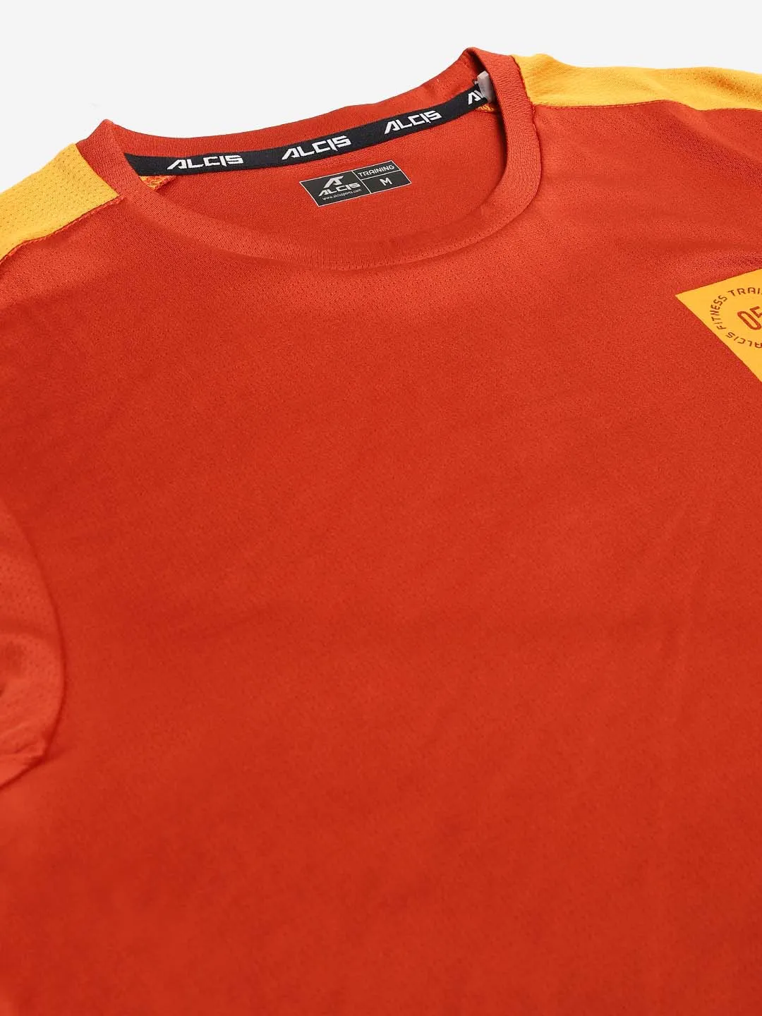Alcis Men Rust Red Solid Round Neck Training T-shirt