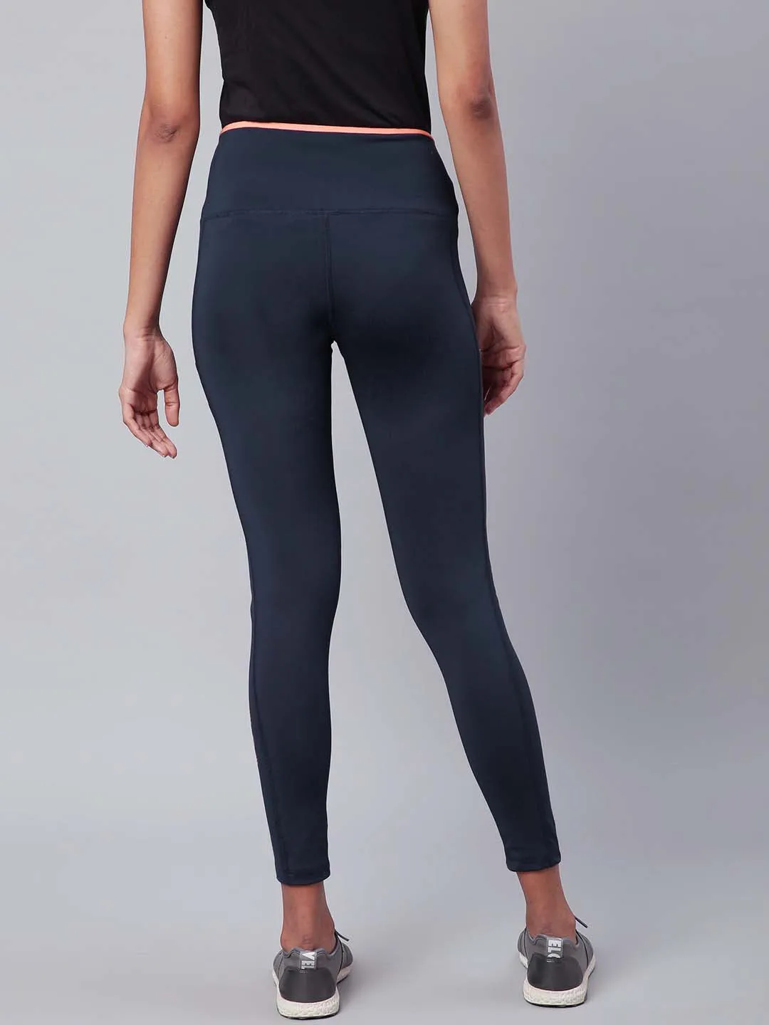 Alcis Women Navy Blue Drytech  Solid Cropped Training Tights