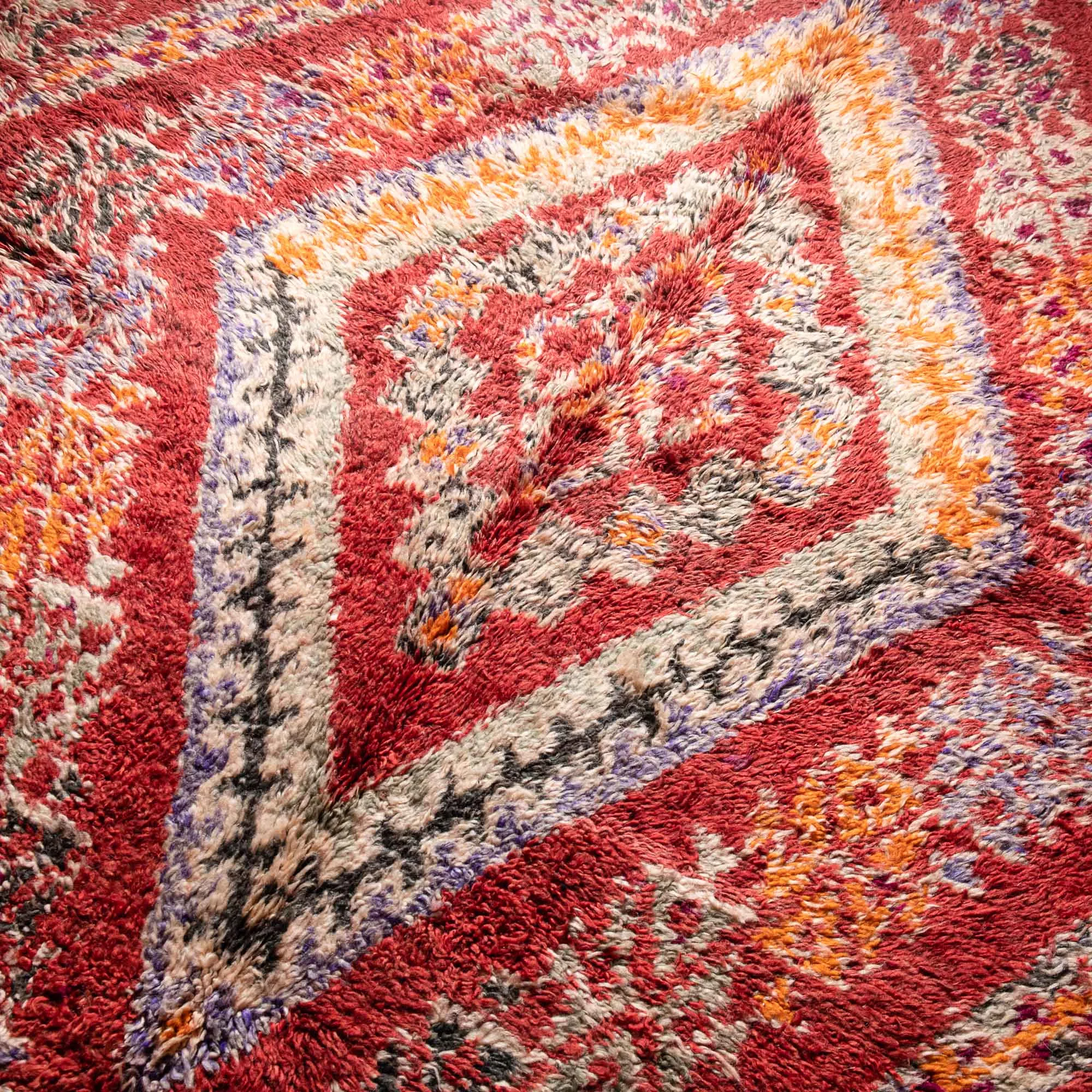 Chakira - vintage beni mguild rug
