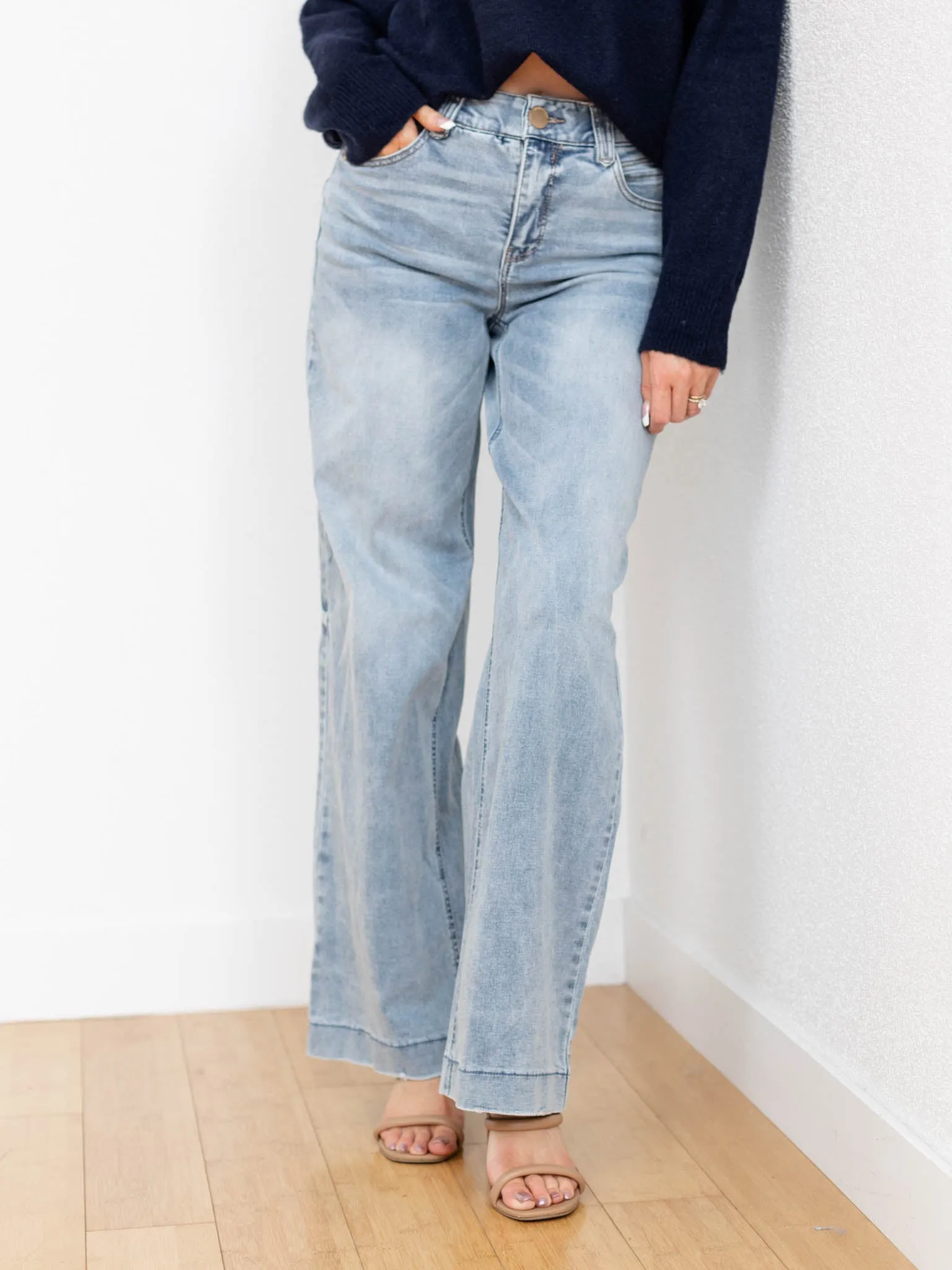 Democracy High Rise Ab Solution Wide Leg