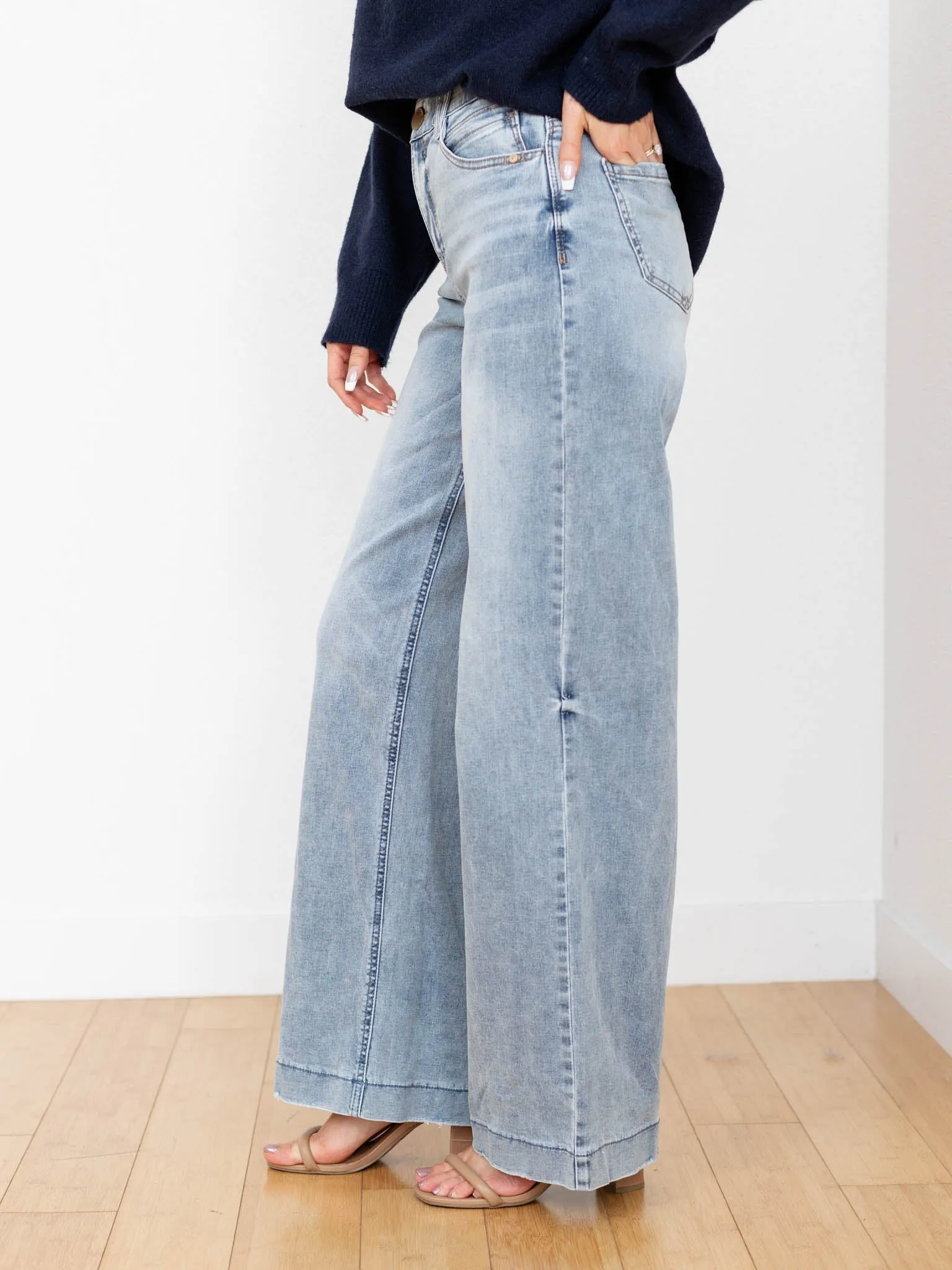 Democracy High Rise Ab Solution Wide Leg