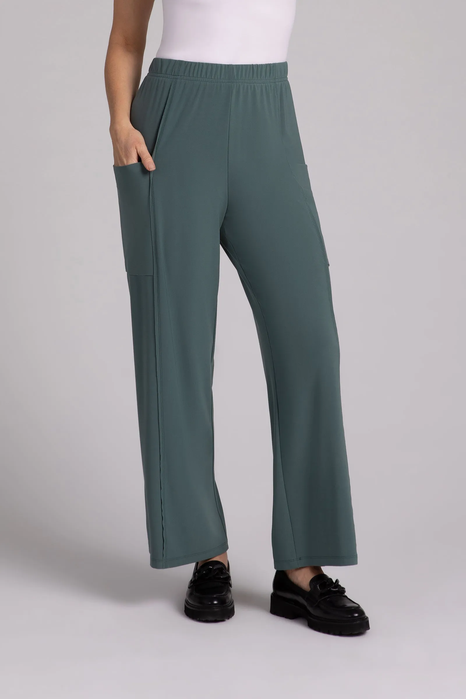 Flounce Relaxed Cargo Pant