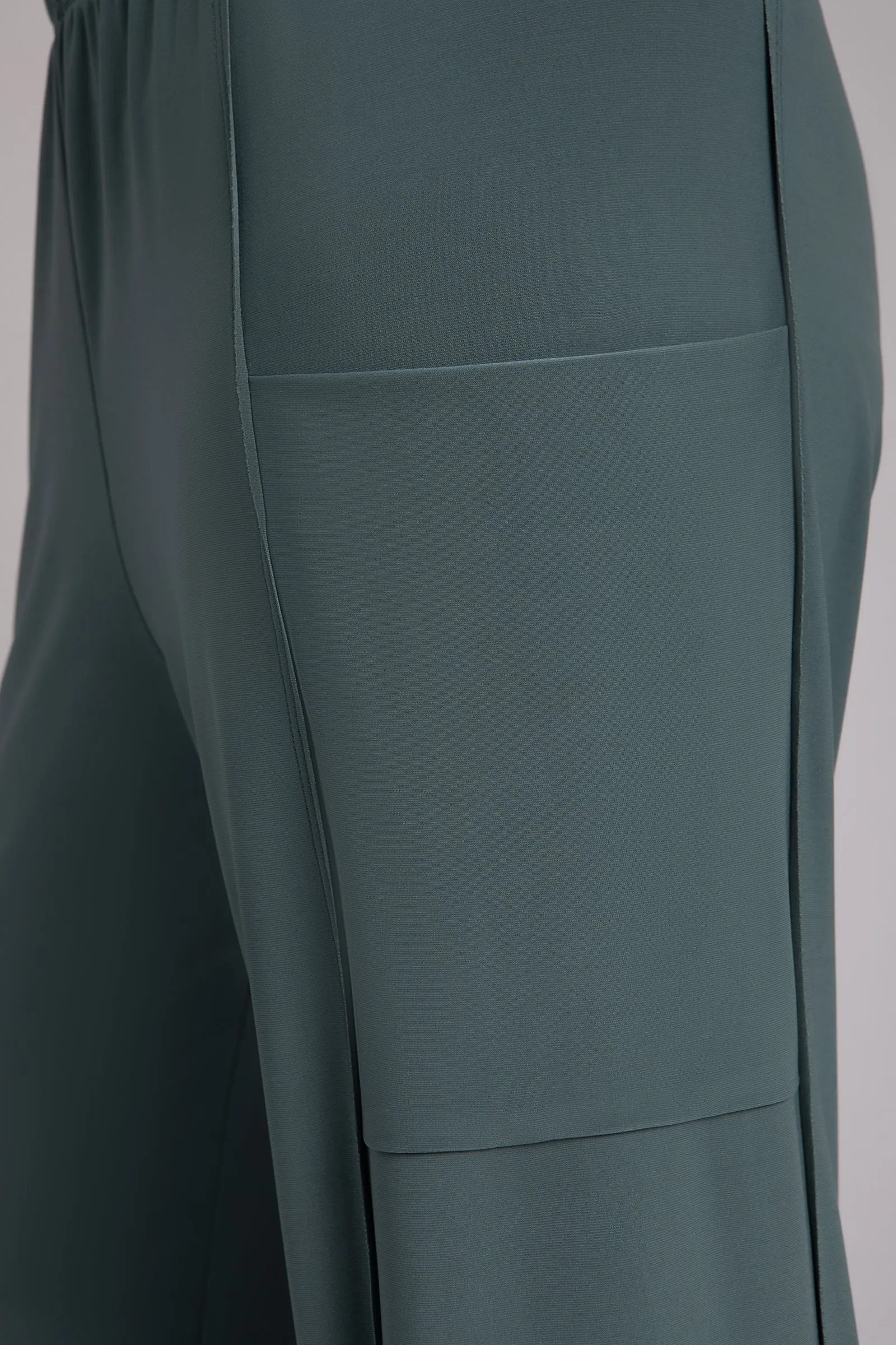 Flounce Relaxed Cargo Pant