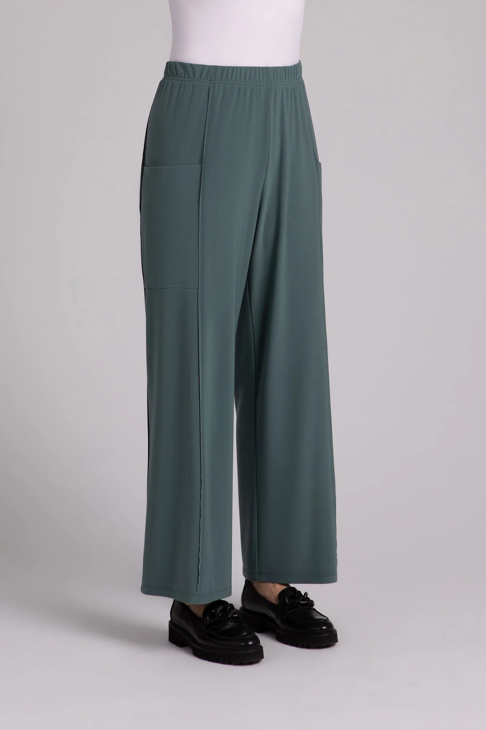 Flounce Relaxed Cargo Pant