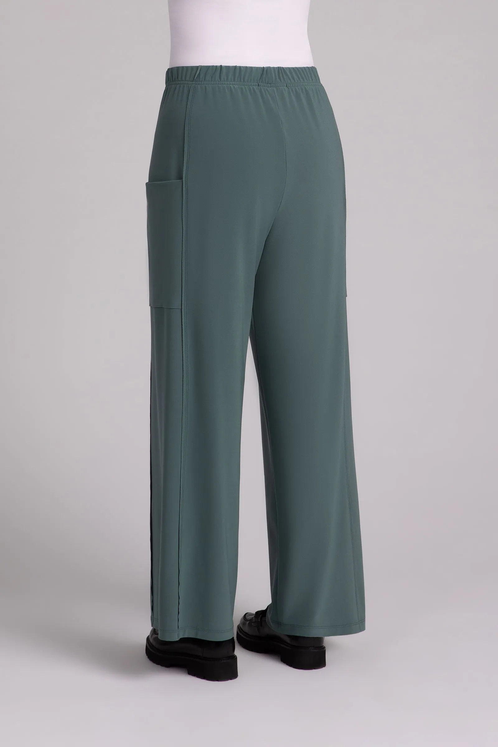 Flounce Relaxed Cargo Pant