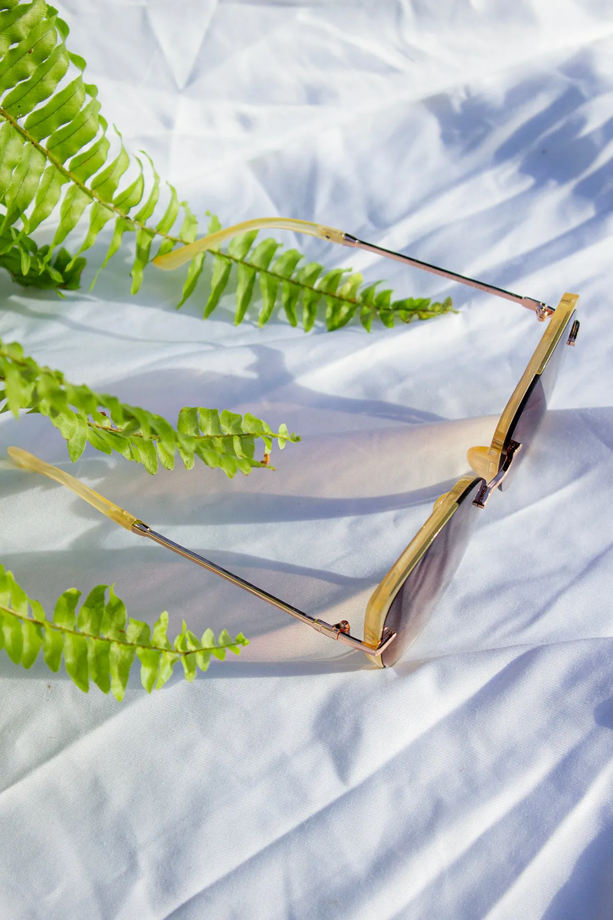 Front Lens Oversized Sunglasses