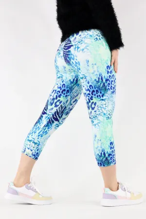 Frozen Chimera - Casual Capri Leggings