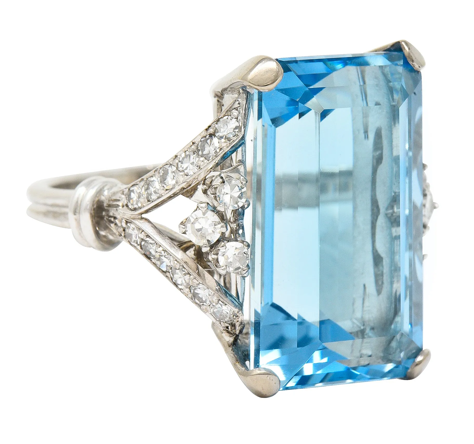 Mid-Century 21.00 CTW Emerald Cut Aquamarine Diamond 18 Karat White Gold Arching Vintage Cocktail Ring