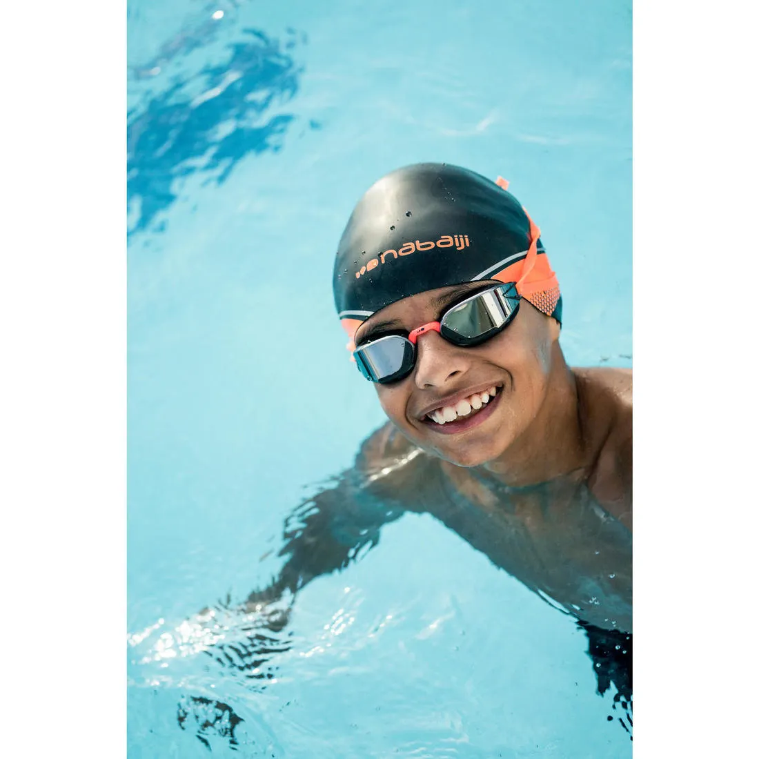 MOULDED SILICONE SWIM CAP 900 - BLACK WHITE RED