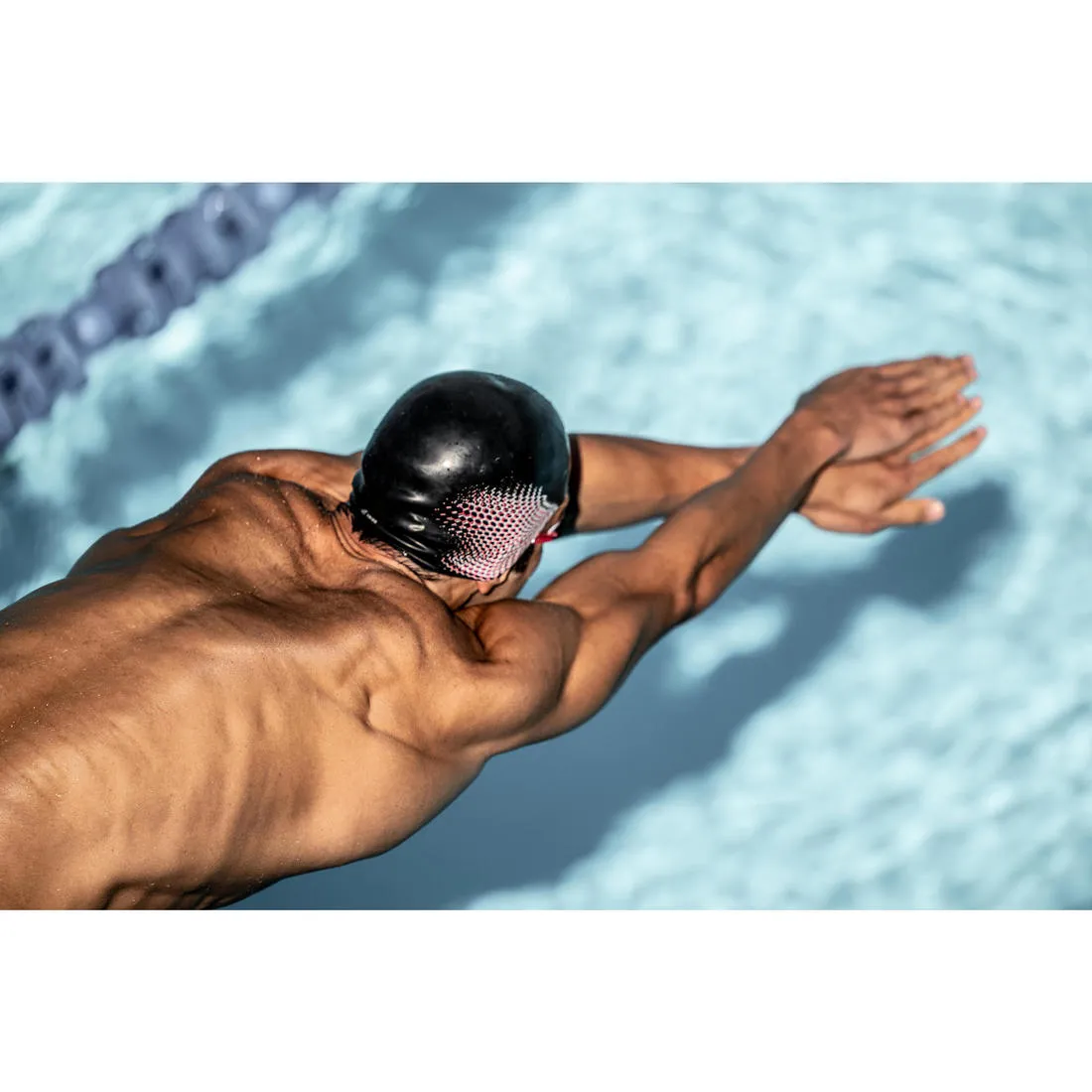 MOULDED SILICONE SWIM CAP 900 - BLACK WHITE RED