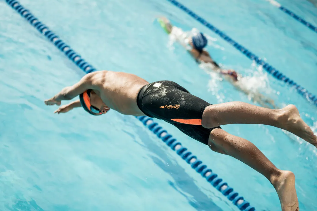 MOULDED SILICONE SWIM CAP 900 - BLACK WHITE RED