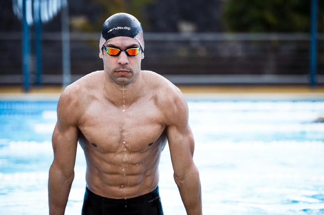 MOULDED SILICONE SWIM CAP 900 - BLACK WHITE RED