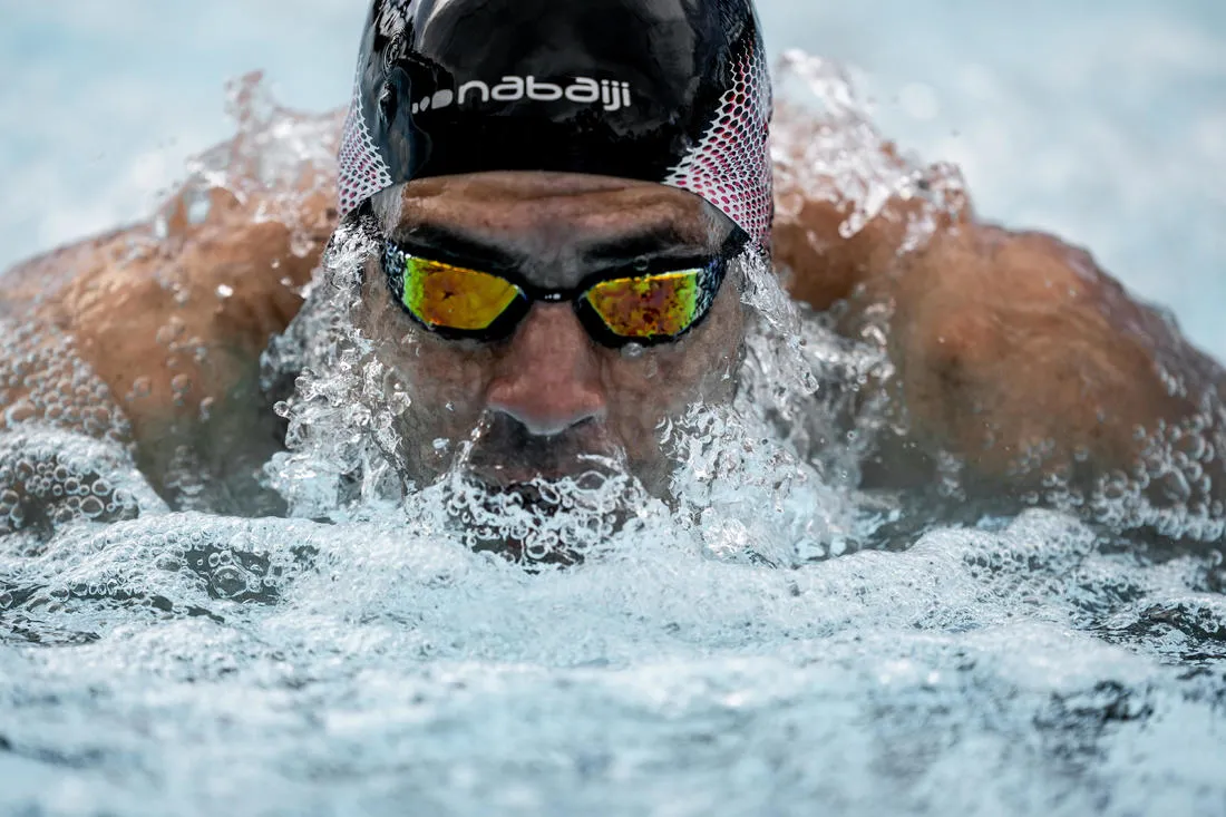 MOULDED SILICONE SWIM CAP 900 - BLACK WHITE RED