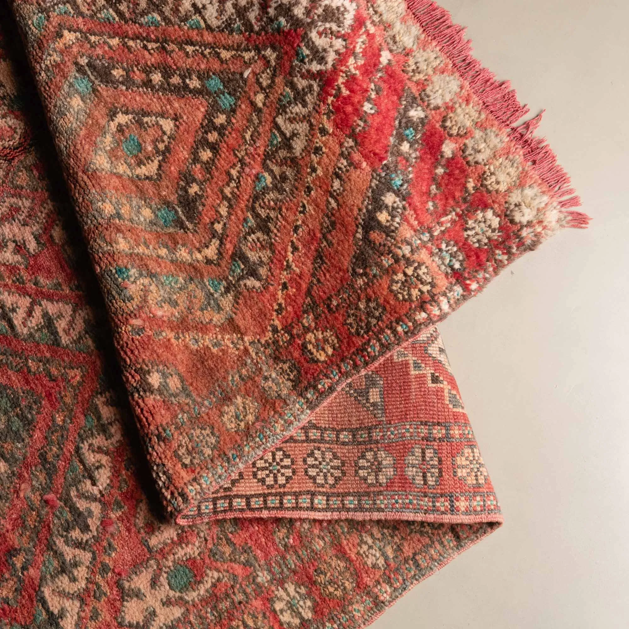 Mounia - vintage boujad rug