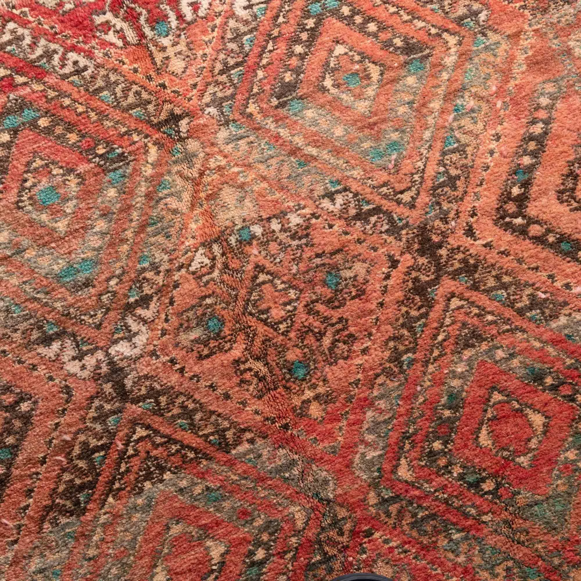 Mounia - vintage boujad rug