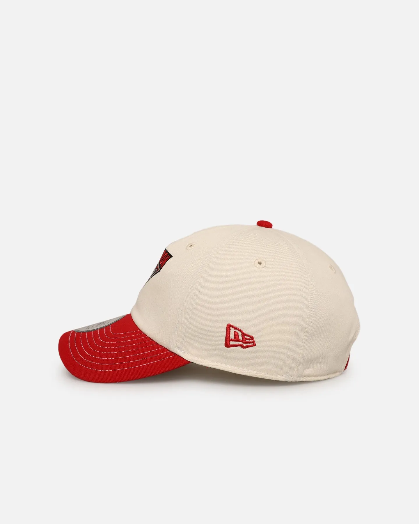 New Era Essendon Bombers 'AFL 2025 2 Tone' Casual Classic Strapback Chrome White