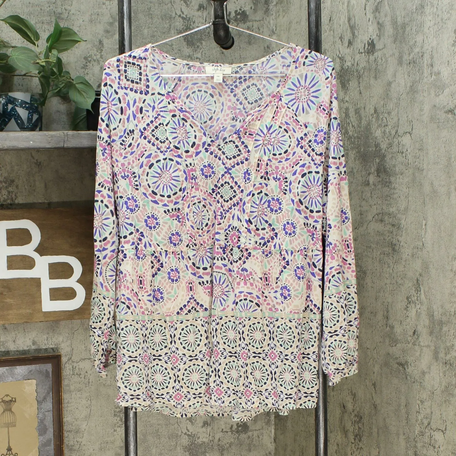 New Style & Co Petite Printed Babydoll Blouse. 100047566PT-NEW Petite X-Large
