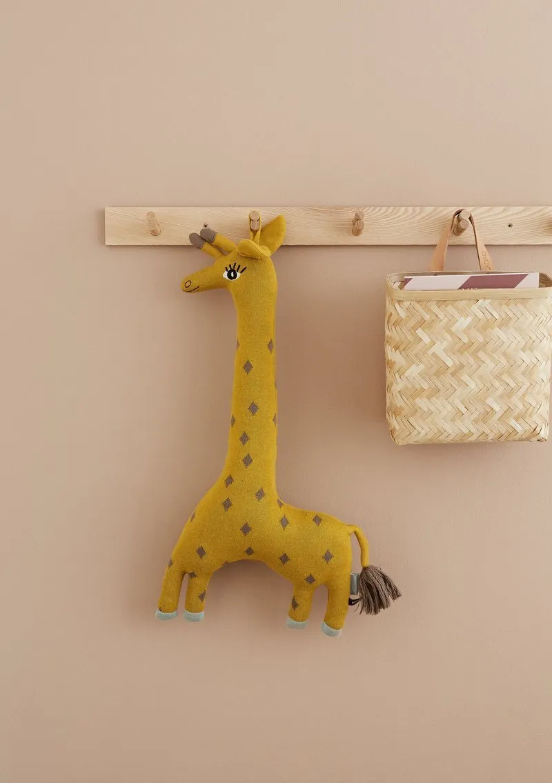 Noah Giraffe by OYOY