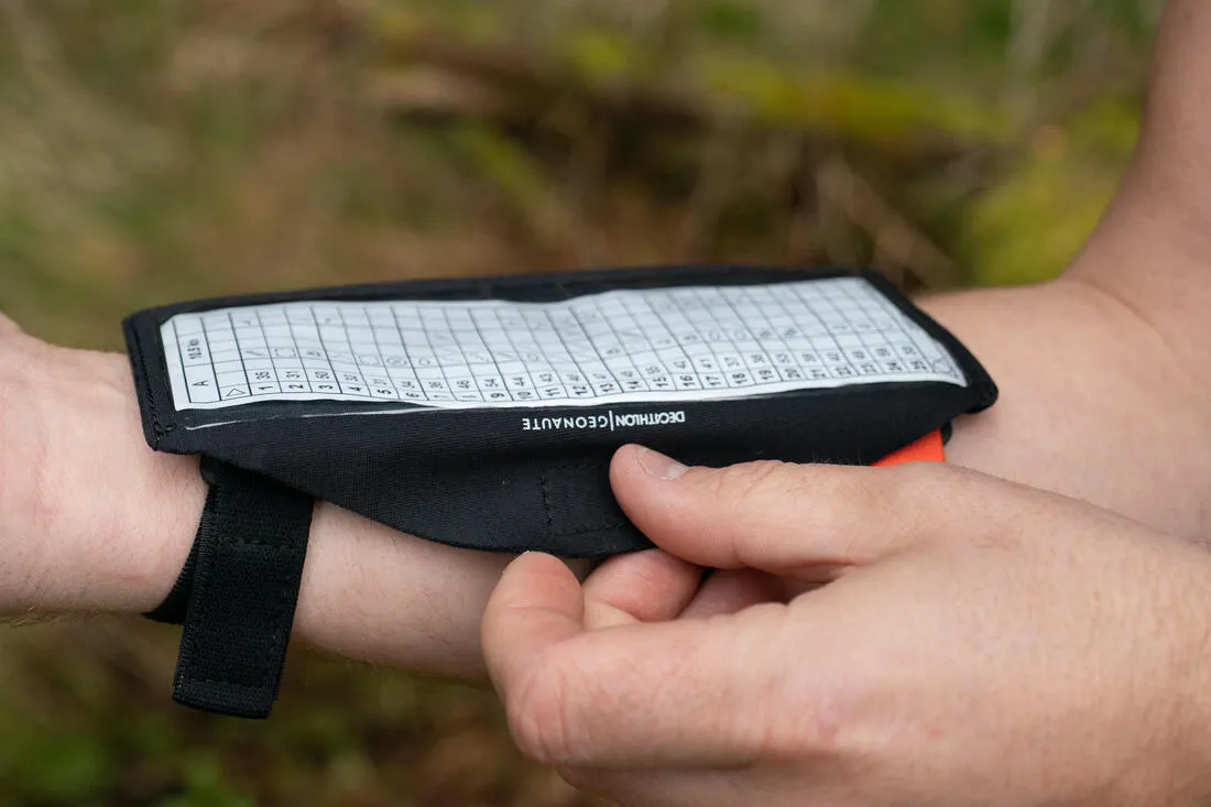 Porte-définitions TAILLE L pour la course d'orientation
