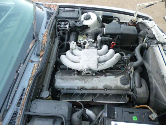 S2669 5' E34 Sedan 525i M20 MANUAL 1989/04