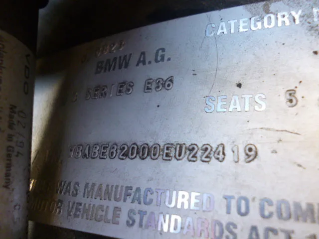 S2686 3' E36 Coupe 318is M44 AUTO 1997/09