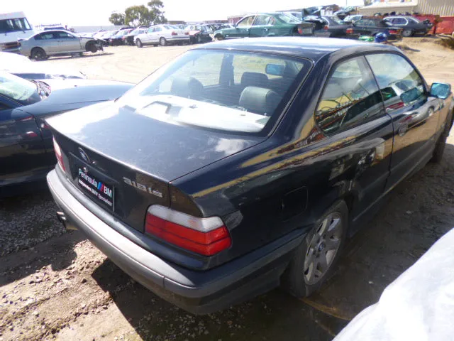 S2686 3' E36 Coupe 318is M44 AUTO 1997/09