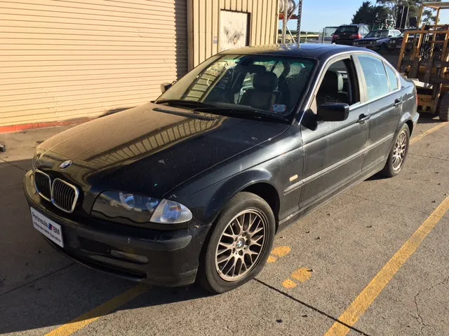 S2726 3' E46 Sedan 325i M54 AUTO 2001/07