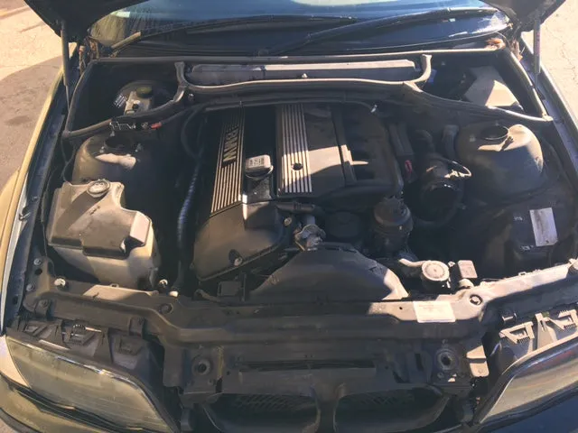 S2726 3' E46 Sedan 325i M54 AUTO 2001/07