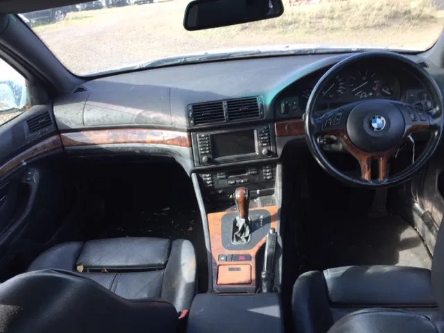 S2795 5' E39 Touring 530i M54 AUTO 2001/03