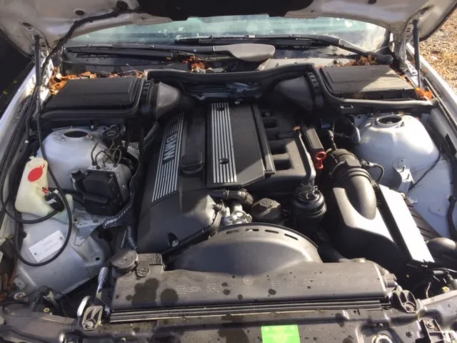 S2795 5' E39 Touring 530i M54 AUTO 2001/03