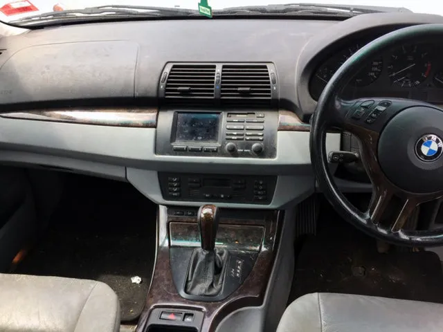 S2846 X5 E53 SAV 4.4i M62 AUTO 2000/09