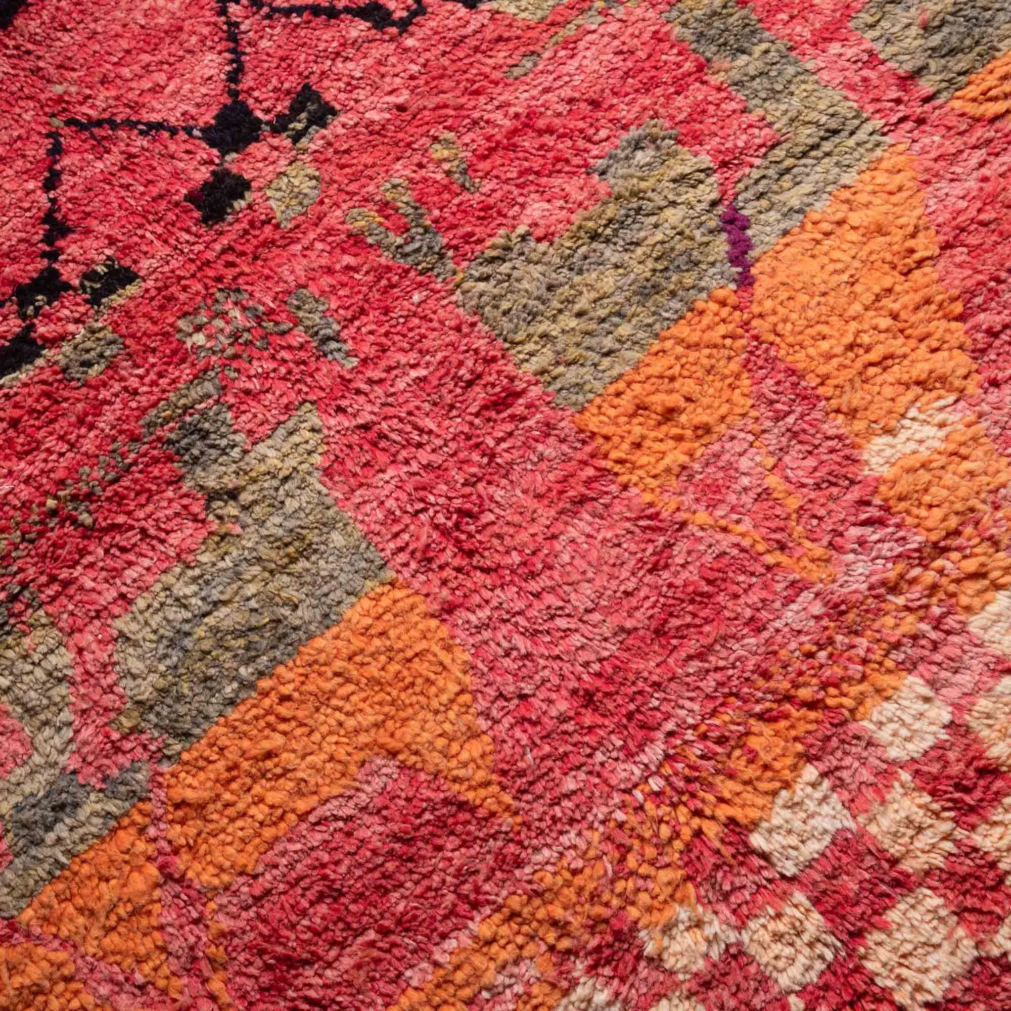 Sawda - vintage boujad rug