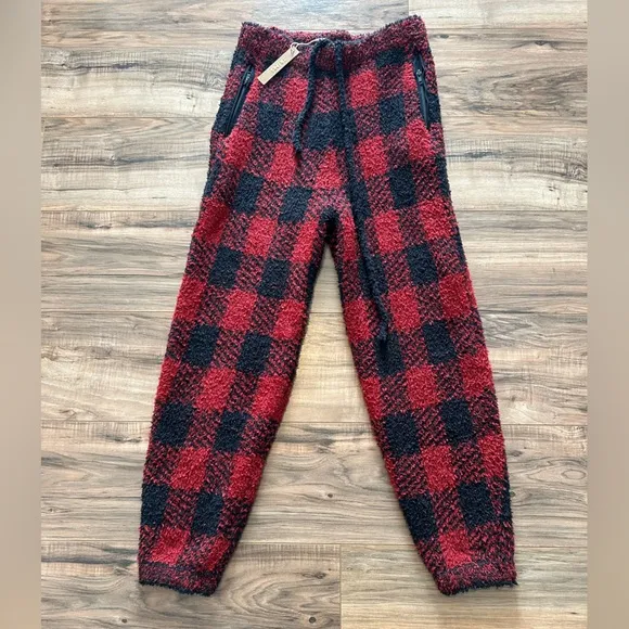 SKIMS - Red and Black Plaid Sweater Set (pants   hoodie) - NWT - S/M