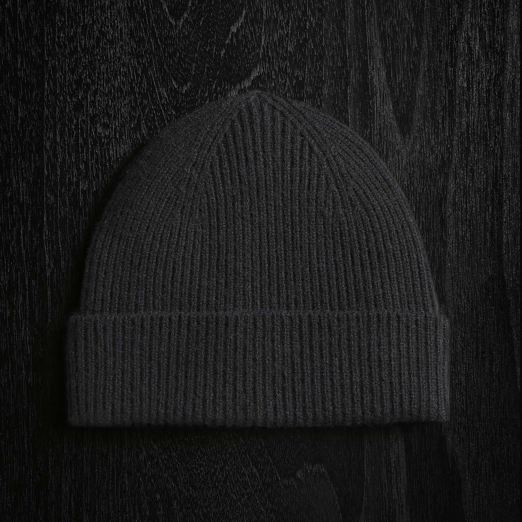 Solid Cashmere Beanie - Black