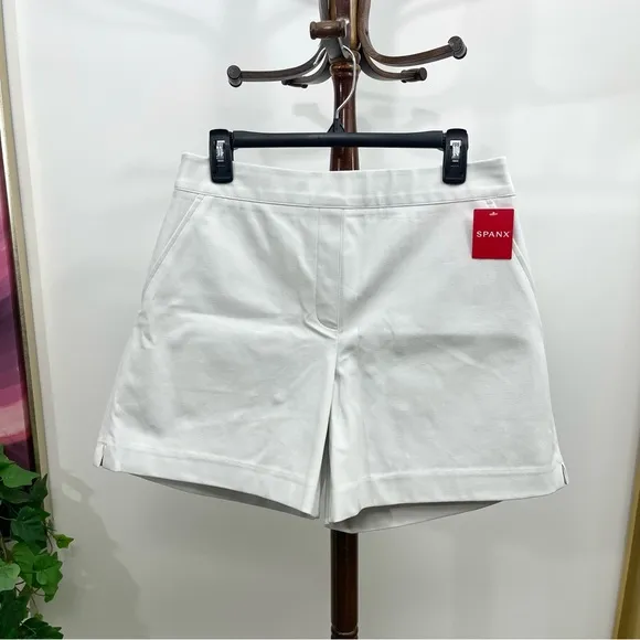 Spanx On-the-Go 6” Shorts with Ultimate Opacity Technology Shorts in White L