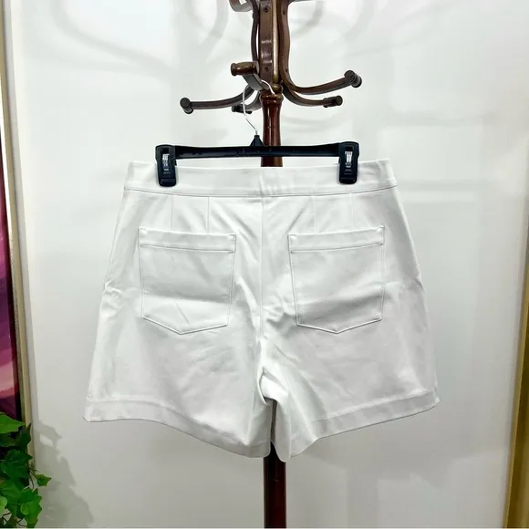 Spanx On-the-Go 6” Shorts with Ultimate Opacity Technology Shorts in White L