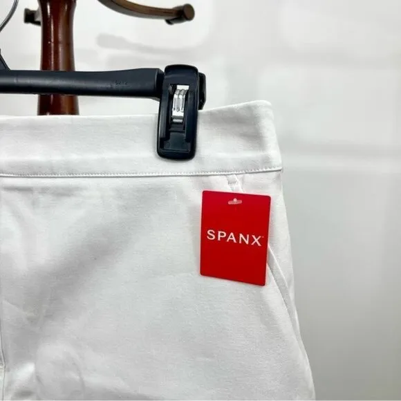 Spanx On-the-Go 6” Shorts with Ultimate Opacity Technology Shorts in White L