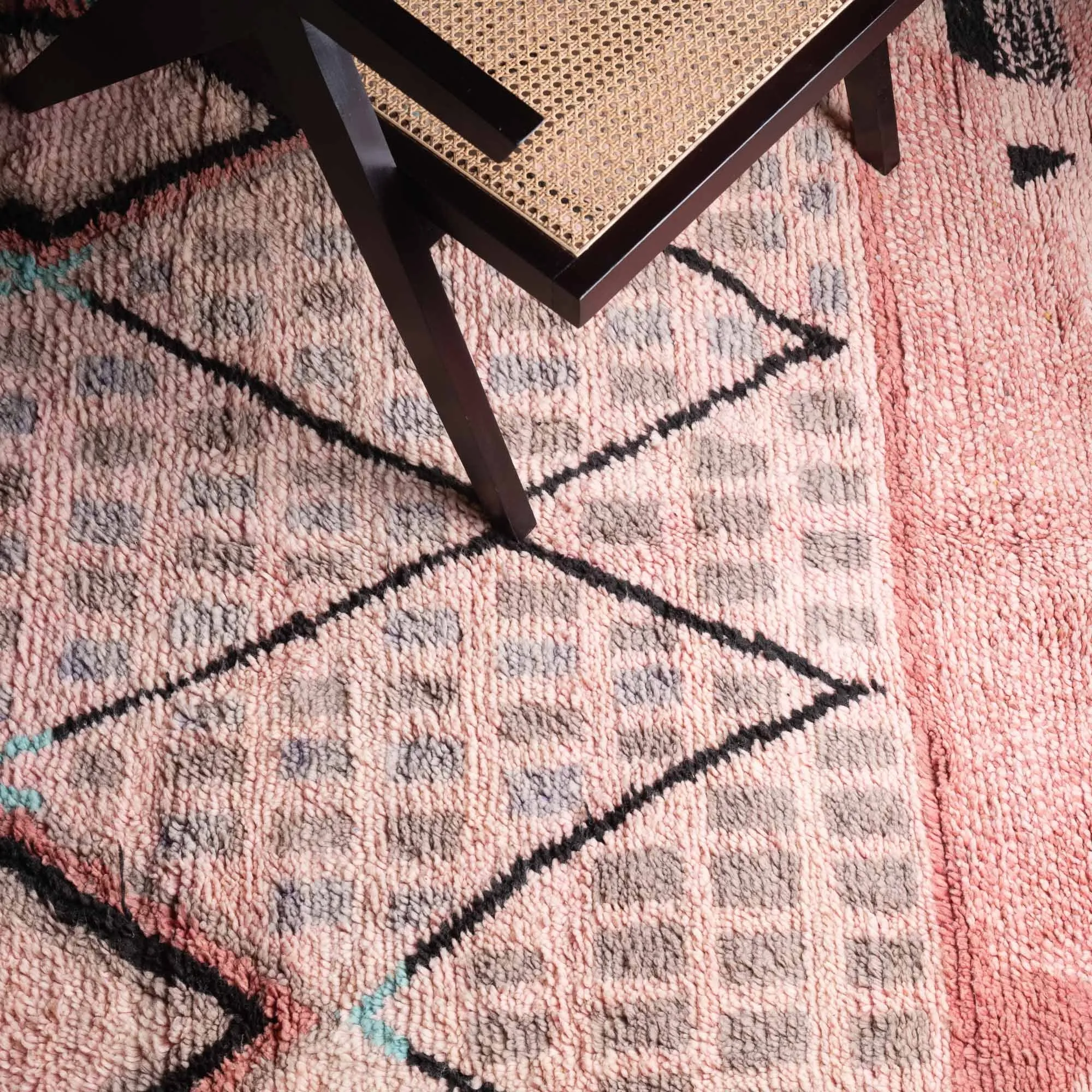 Taballutt - vintage boujad rug