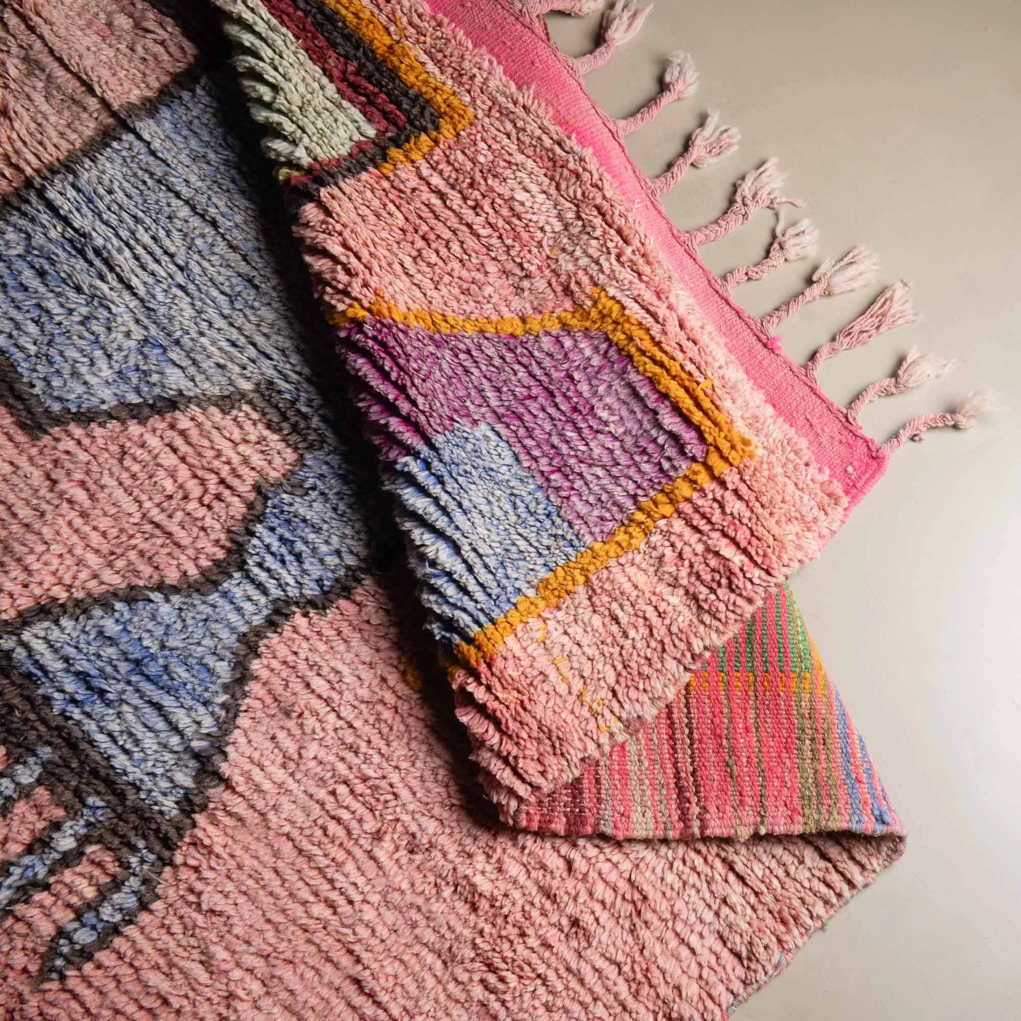 Tayttutt - vintage boujad rug
